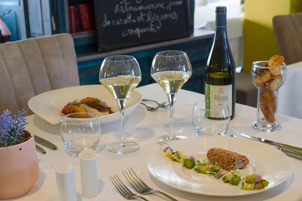 Og Boutique Hotel Le Pillebois Montrevel-en-Bresse 0*,  Frankreich